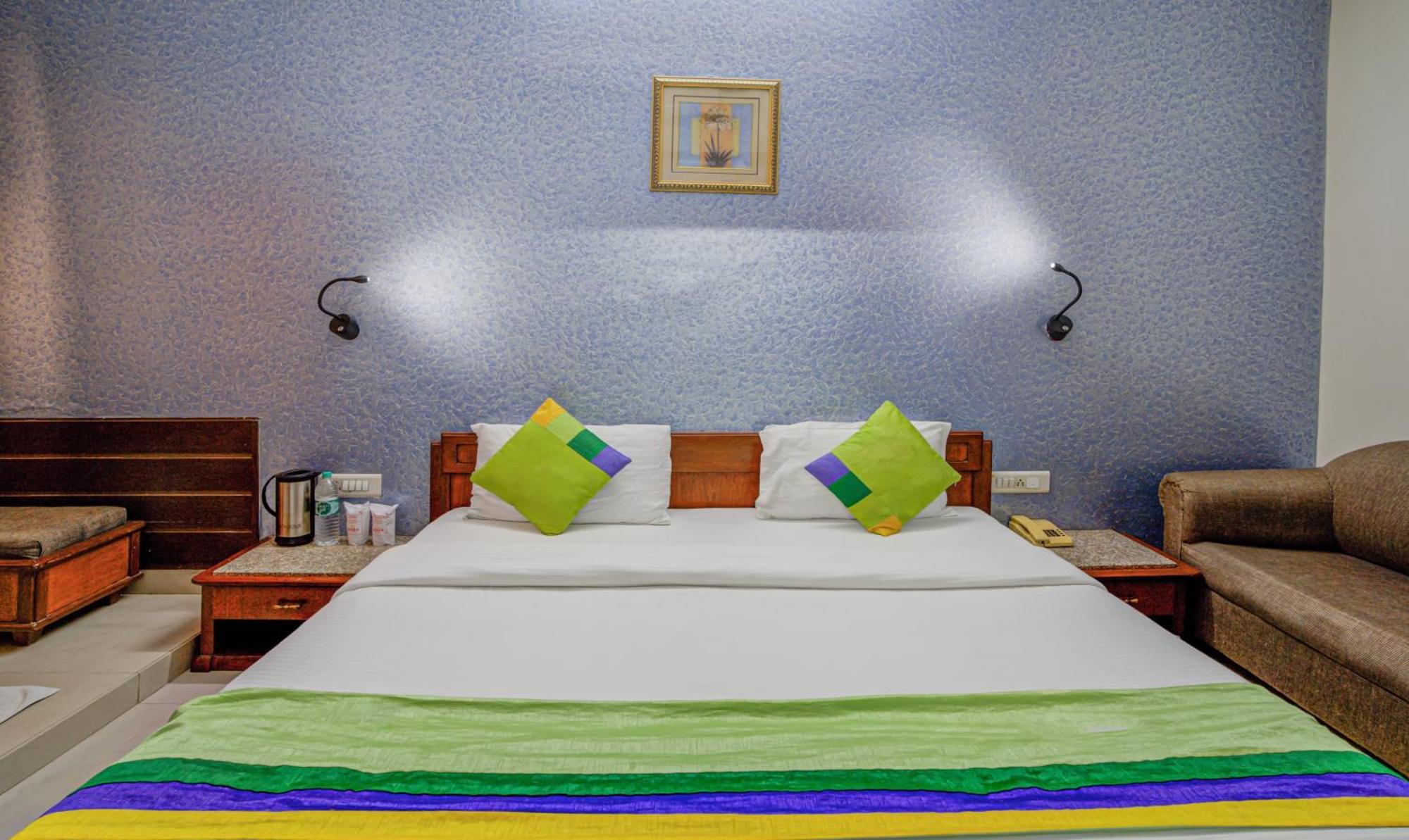 Hotel Treebo Bliss Jaipur Exterior foto